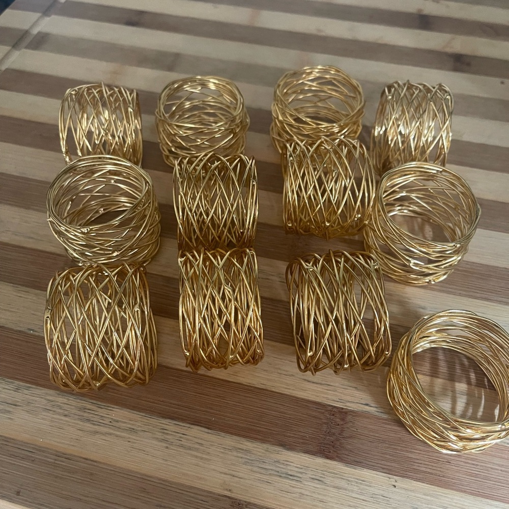 12 piece gold napkin holder rings.